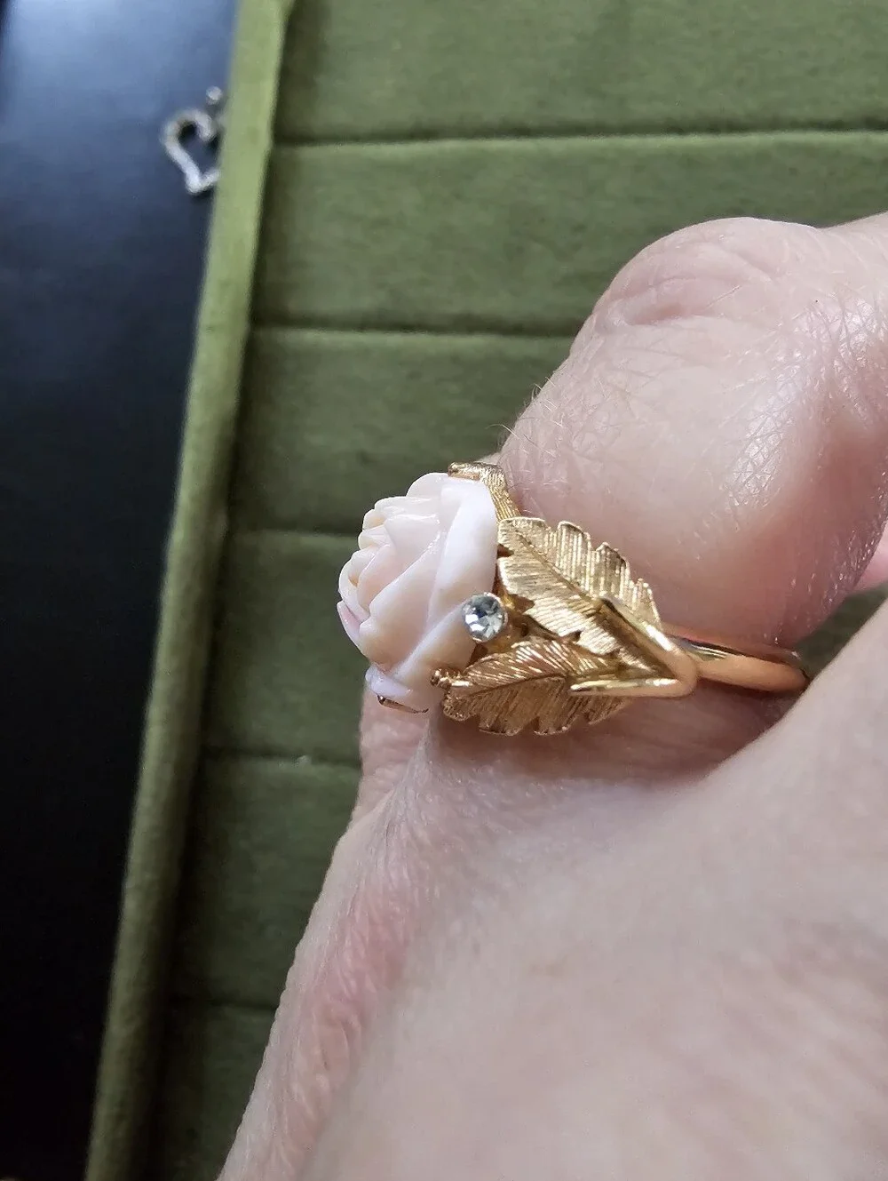 Avon beautiful gold